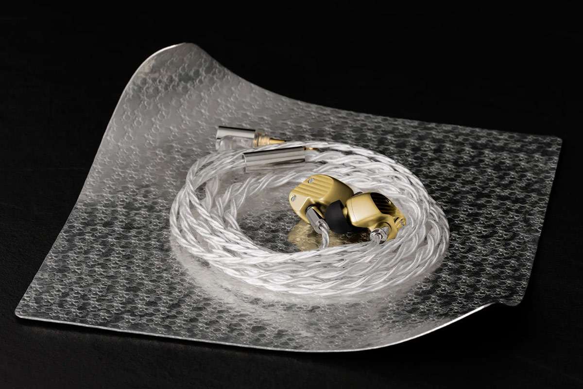 Final Audio A10000 Collector’s Edition